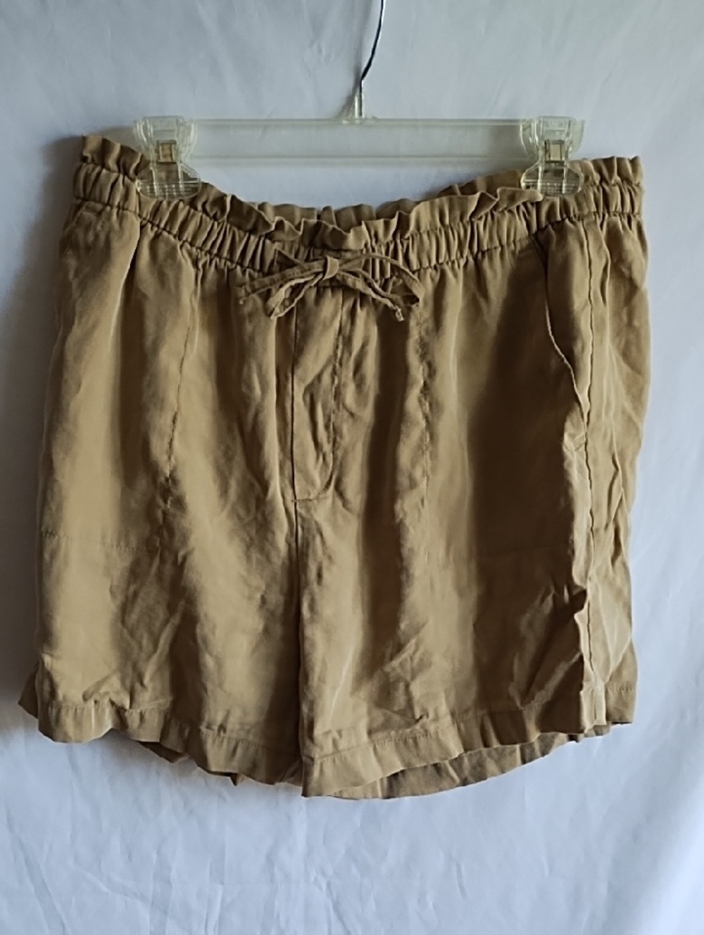 Old Navy Women's Drawstring Shorts in Tan